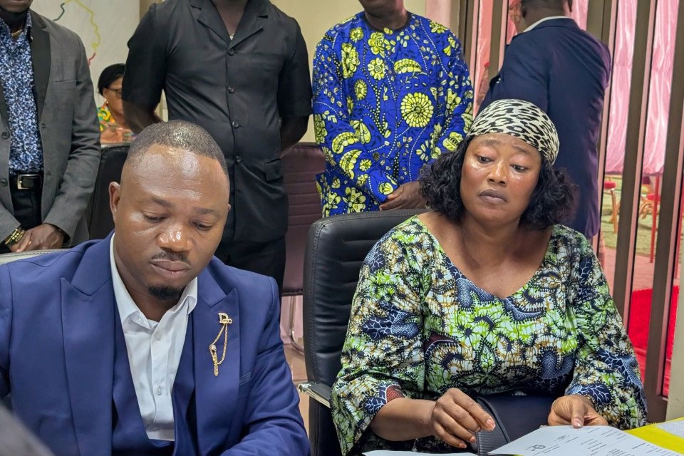 Le duo Prince Anatole Ouinsavi-Bello Agathe dépose son dossier à la CENA