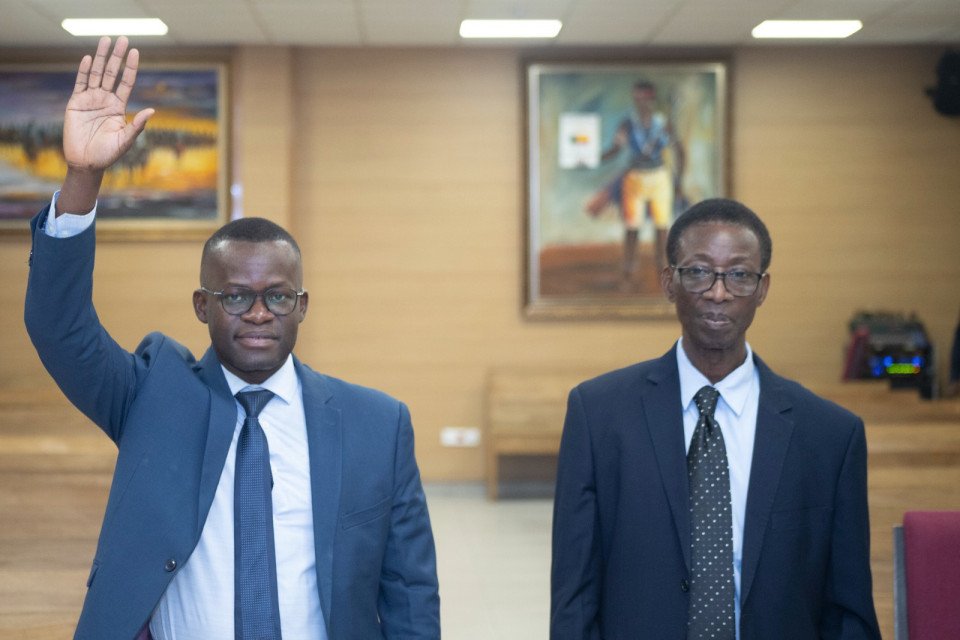 Trois médecins prêtent serment devant la Cour constitutionnelle