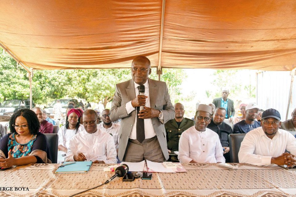 Le Ministre d'Etat ABT présente les réformes constitutionnelles 