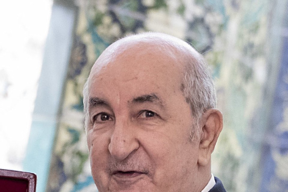 Le Président Tebboune mise sur la communication médiatique pour renforcer sa stature