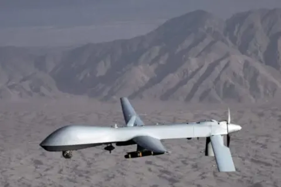 "JOYEUX NOËL à tous, y compris les terroristes morts, dont il y en aura beaucoup plus", dit Donald Trump qui revendiqueune frappe aérienne sur l'Etat islamique