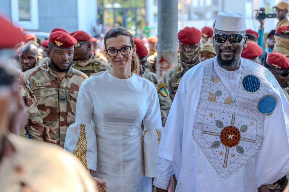 Doumbouya accomplit son vote et plaide pour un climat apaisé