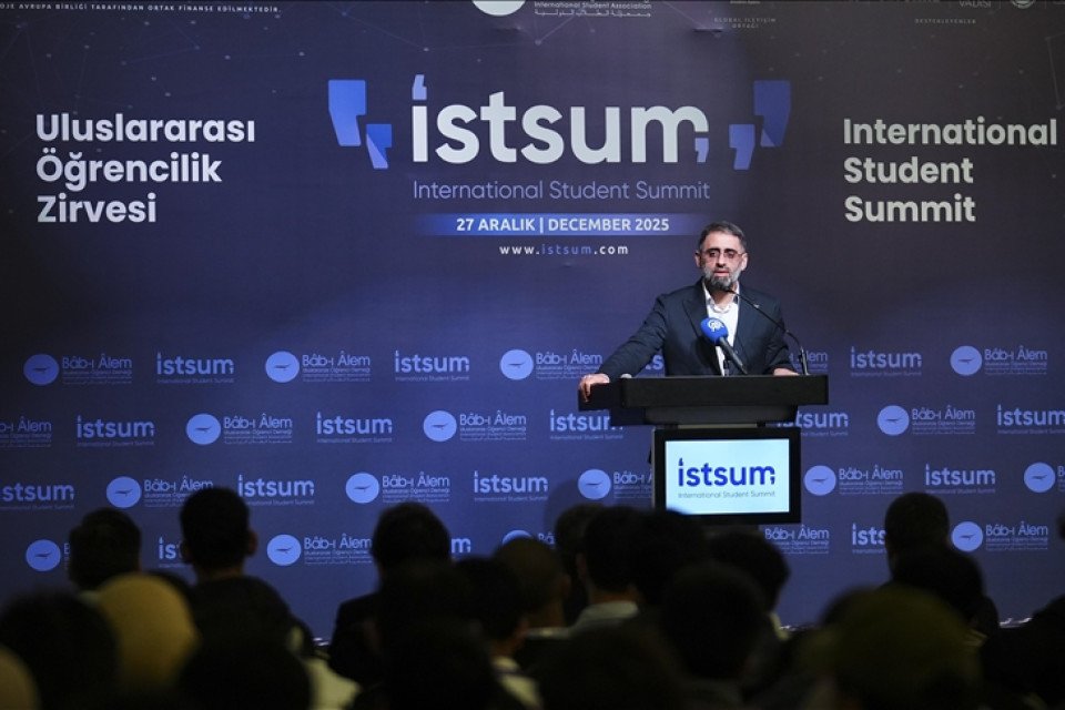 Istanbul accueille le Sommet international de l’étudiant sur la transformation numérique