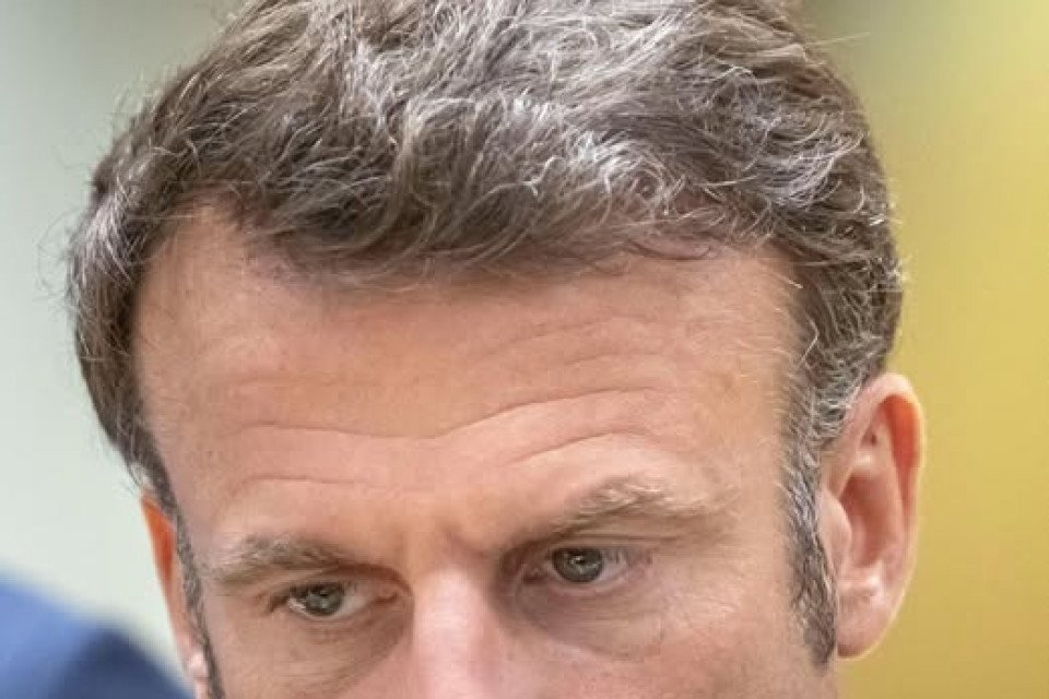 Florian Philippot appelle le RN à soutenir la motion de destitution de Macron